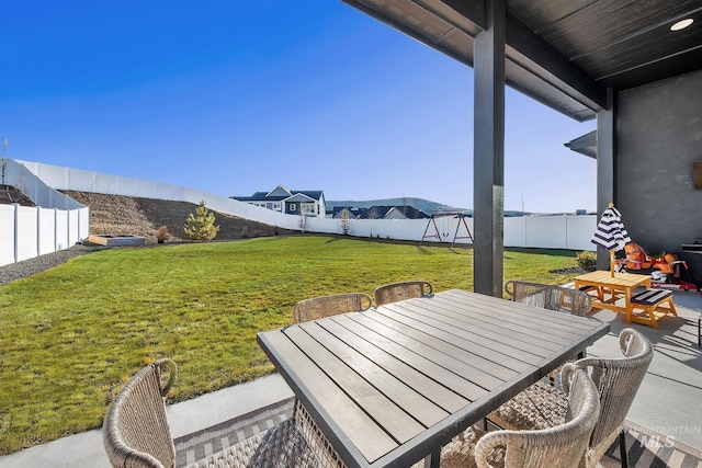 view of yard with a patio