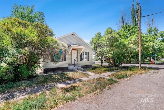 202E 2nd St, Shoshone, ID 83352 - view of front facade