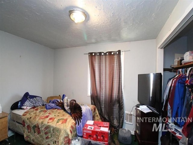 210 W 2nd St, Middleton, ID 83644 - bedroom with a textured ceiling
