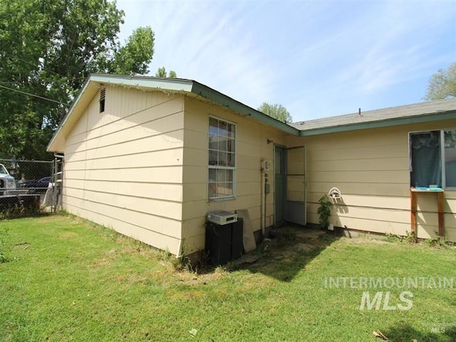 210 W 2nd St, Middleton, ID 83644 - view of property exterior