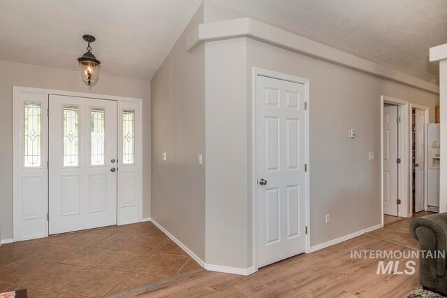 view of tiled entryway