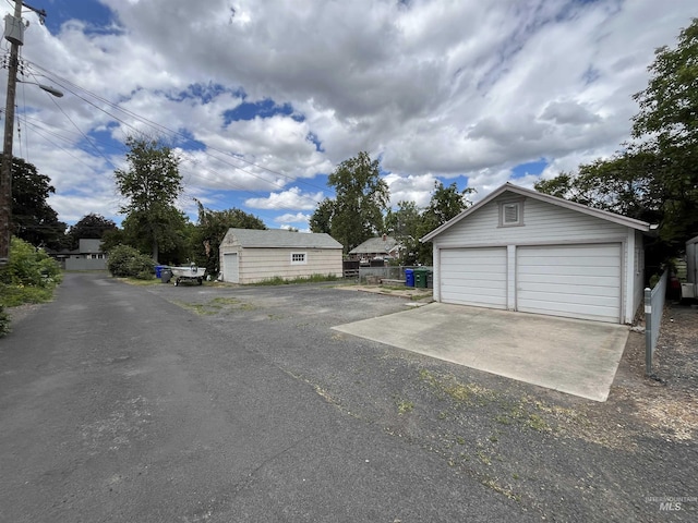 1114 12th Ave, Lewiston, ID 83501 - view of detached garage