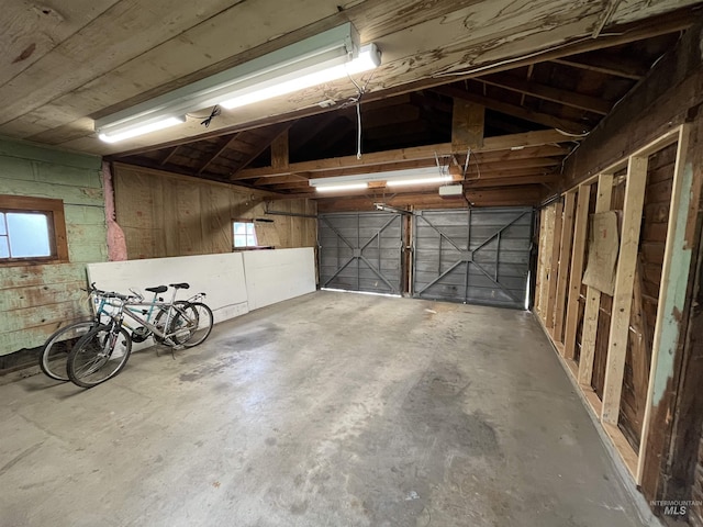 1114 12th Ave, Lewiston, ID 83501 - garage featuring a garage door opener