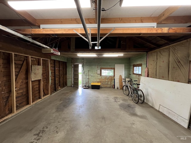 1114 12th Ave, Lewiston, ID 83501 - view of garage