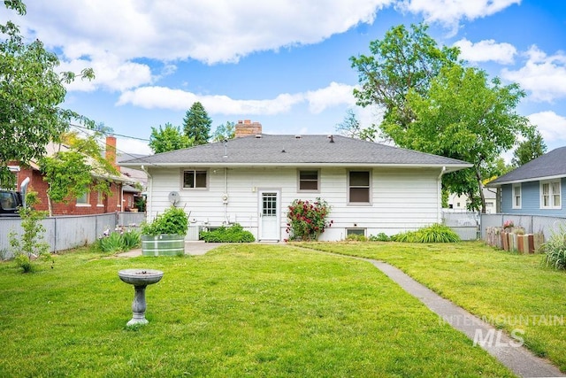 1114 12th Ave, Lewiston, ID 83501 - back of property featuring a chimney