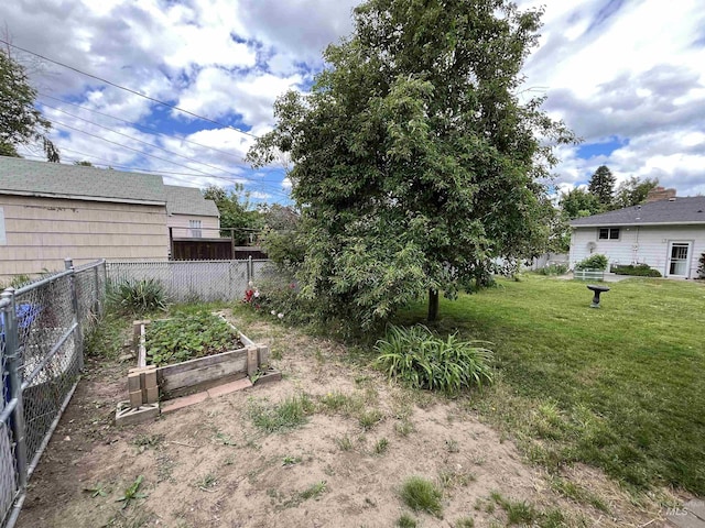 1114 12th Ave, Lewiston, ID 83501 - view of yard with a garden