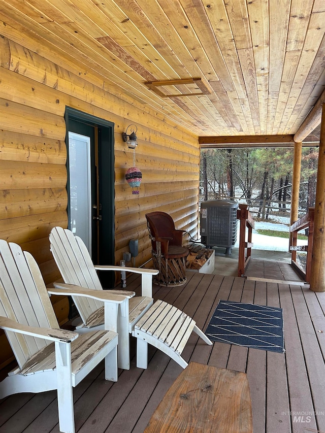 deck featuring cooling unit