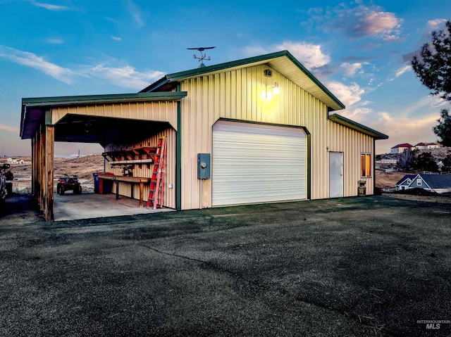 view of detached garage