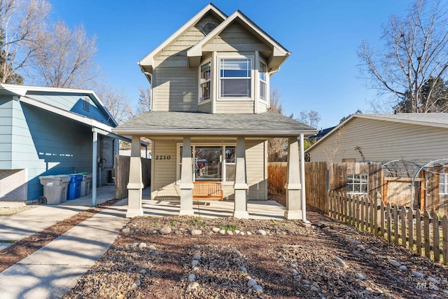 view of front of property featuring a porch