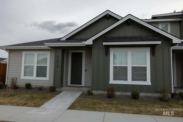 view of front of property featuring board and batten siding