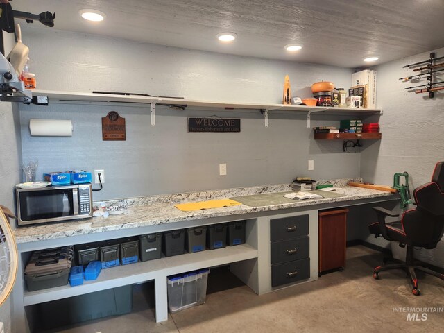 131 Beaver Nob Dr, Kamiah, ID 83536 - office space featuring recessed lighting