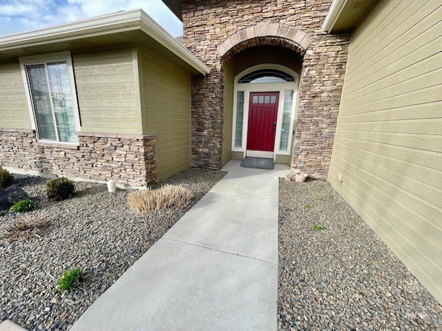 view of property entrance