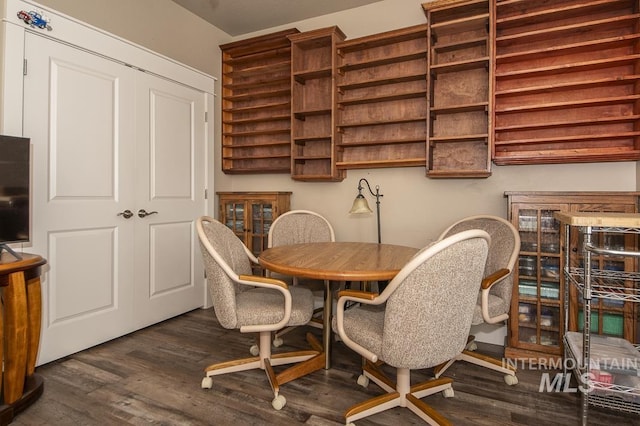 4519 Middlesboro Way, Caldwell, ID 83607 - dining space featuring dark wood-style flooring