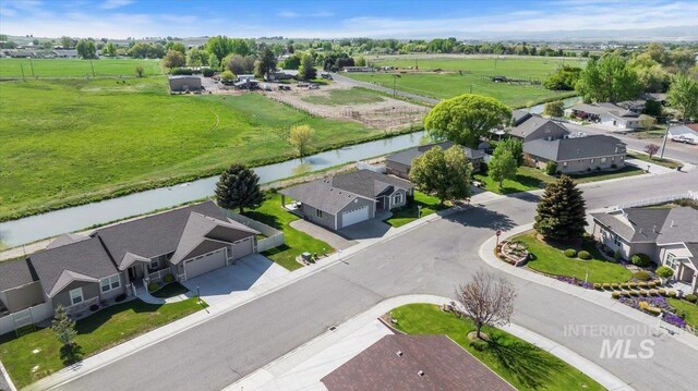 1441 Marie Dr, Gooding, ID 83330 - aerial view of residential area featuring a nearby body of water