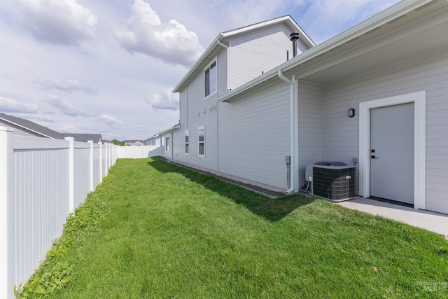 2117 Oxon St, Caldwell, ID 83605 - view of side of property featuring a cooling unit
