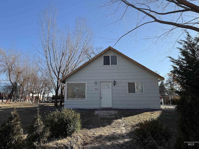 view of front of property