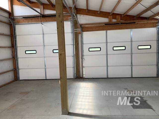 5720 SE 3rd Ave, New Plymouth, ID 83655 - view of garage