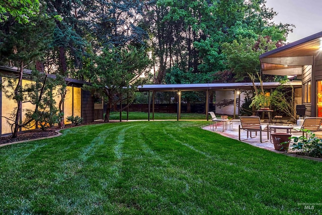 view of yard featuring a patio