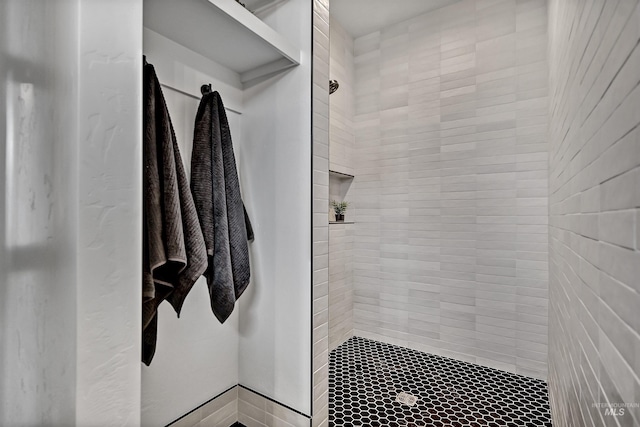 11844 N 21st Ave, Boise, ID 83714 - bathroom with a tile shower