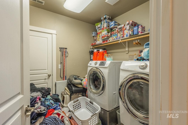 3744 S Antler Rdg, Boise, ID 83709 - laundry area featuring independent washer and dryer