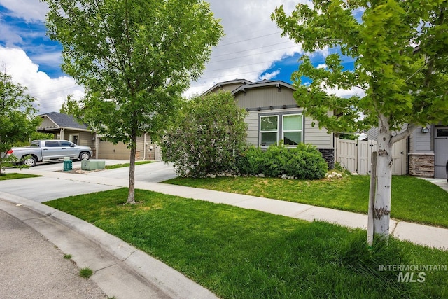 3744 S Antler Rdg, Boise, ID 83709 - obstructed view of property with driveway and a gate