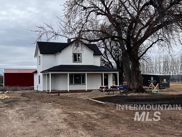 4320 SW 2nd Ave, New Plymouth, ID 83655 - view of front of property featuring a chimney