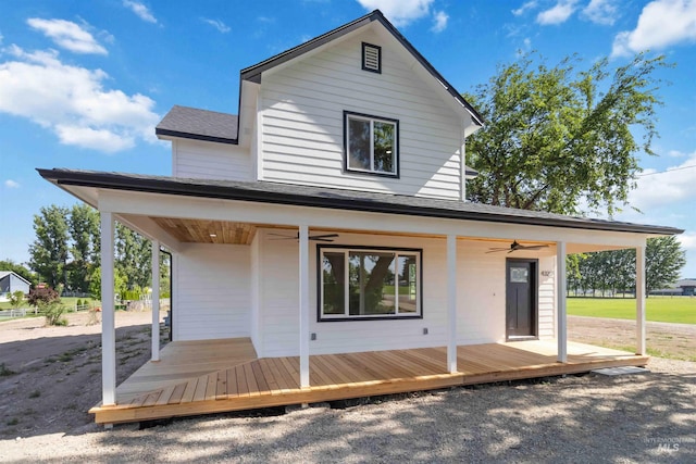 4320 SW 2nd Ave, New Plymouth, ID 83655 - farmhouse inspired home with a ceiling fan and a shingled roof