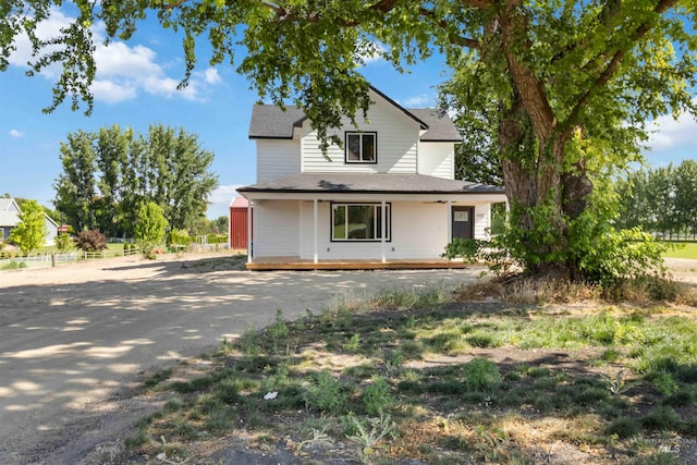 4320 SW 2nd Ave, New Plymouth, ID 83655 - view of front of home featuring a porch and a shingled roof