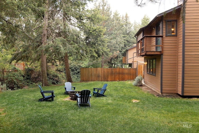 1955 E Parkside Dr, Boise, ID 83712 - view of yard featuring a fire pit