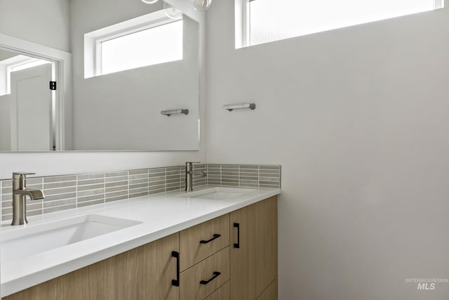 4364 N Madden Way, Meridian, ID 83646 - full bath featuring decorative backsplash, a sink, and plenty of natural light