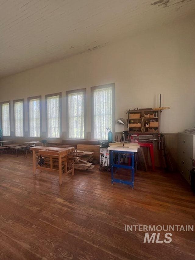 2070 Woodland Rd, Kamiah, ID 83536 - recreation room featuring wood finished floors