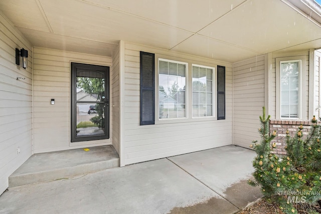 511 Bitterbrush Ave, Nampa, ID 83686 - property entrance featuring covered porch