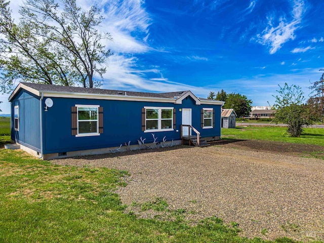 12798 King Rd, Kendrick, ID 83537 - view of front of house with crawl space and a front yard