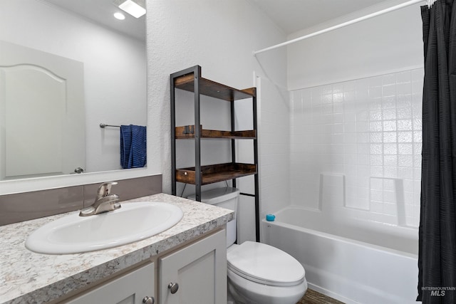 12798 King Rd, Kendrick, ID 83537 - full bathroom featuring shower / tub combo, vanity, and toilet