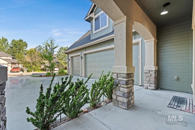 3052 N Christian Way, Meridian, ID 83646 - garage featuring driveway