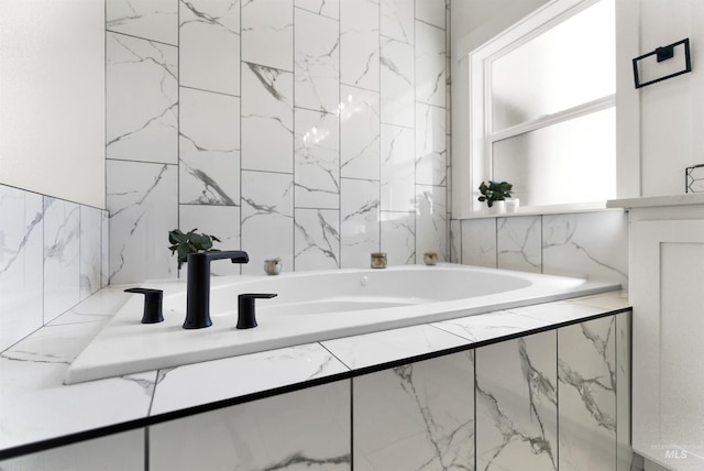 11127 Lake Lowell Ave, Nampa, ID 83686 - full bathroom featuring a bath