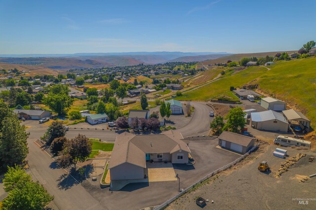 2570 Reservoir Rd, Clarkston, WA 99403 - aerial view of residential area featuring a mountainous background