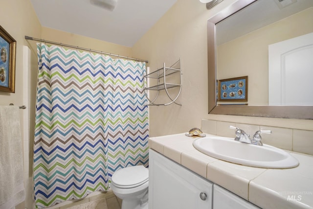 3408 Ridgeline Dr, Kimberly, ID 83341 - full bath featuring toilet, a shower with shower curtain, and vanity