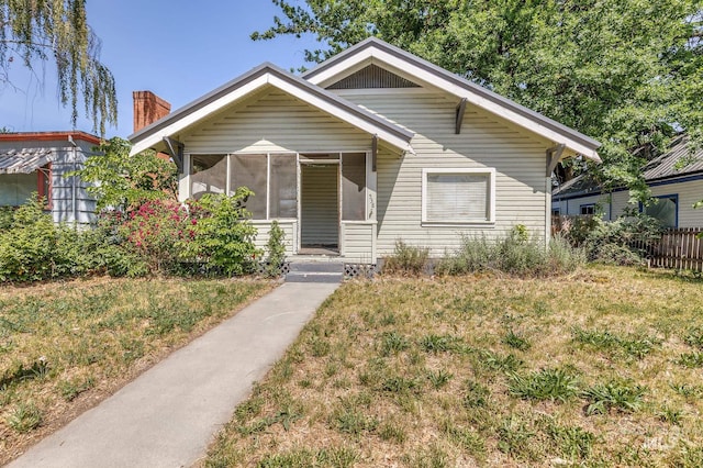 538 N 6th St, Payette, ID 83661 - bungalow-style house with a sunroom