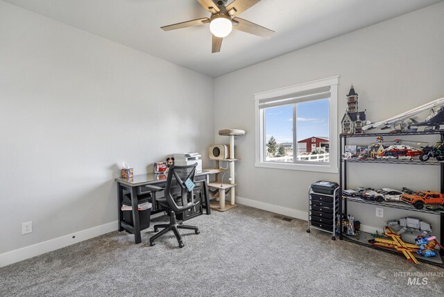 4064 China Ridge Dr, Kimberly, ID 83341 - carpeted home office with ceiling fan and baseboards