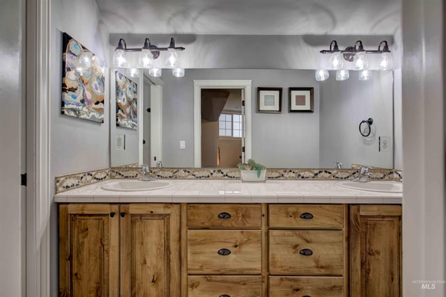 3330 E 4050 N, Twin Falls, ID 83301 - full bathroom with double vanity and a sink