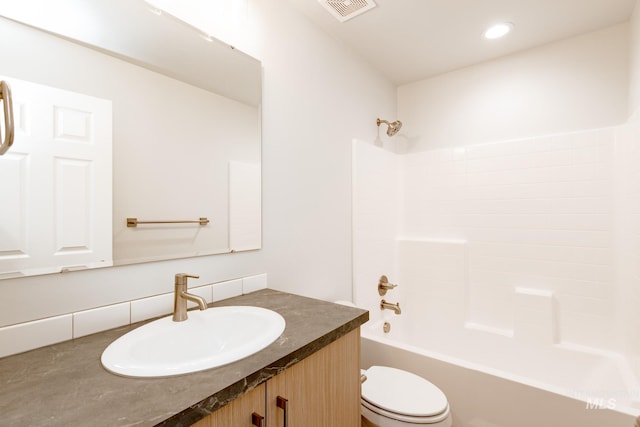 4372 N Magical Creek Ave, Meridian, ID 83646 - full bath featuring vanity, recessed lighting, shower / bath combination, toilet, and visible vents