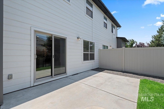 1447 N Pineview Ln, Boise, ID 83713 - view of patio / terrace