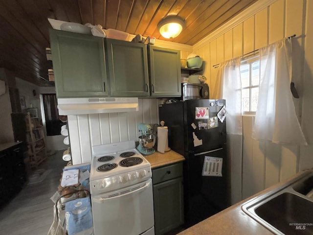 kitchen with sink, green cabinetry, wooden ceiling, black refrigerator, and white range with electric stovetop