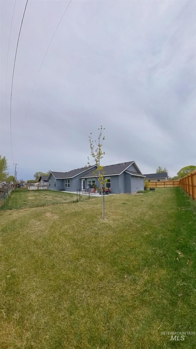 808 Adell Ave, Filer, ID 83328 - view of yard with fence