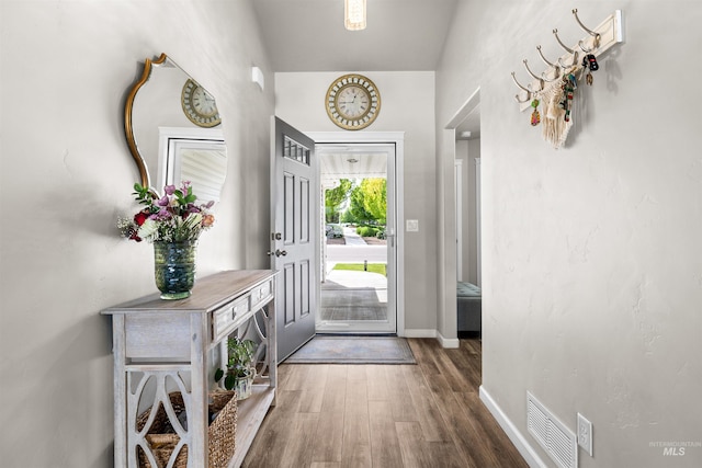 847 Bridget St, Twin Falls, ID 83301 - entryway featuring wood finished floors and baseboards