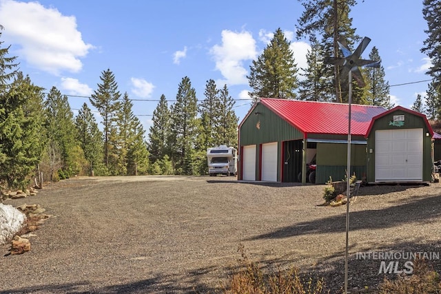view of detached garage