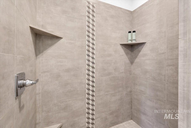 2959 S Shady Ln, Boise, ID 83716 - full bath featuring a tile shower
