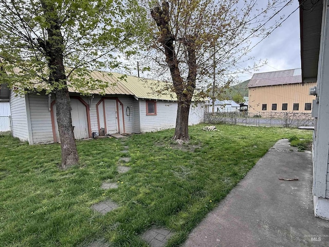 202 S Main St, Kooskia, ID 83539 - view of yard featuring fence