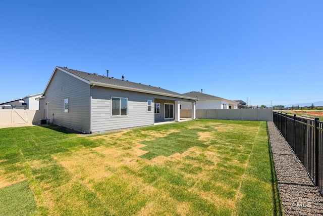 8601 W Pond Pine St, Star, ID 83669 - back of property with a fenced backyard